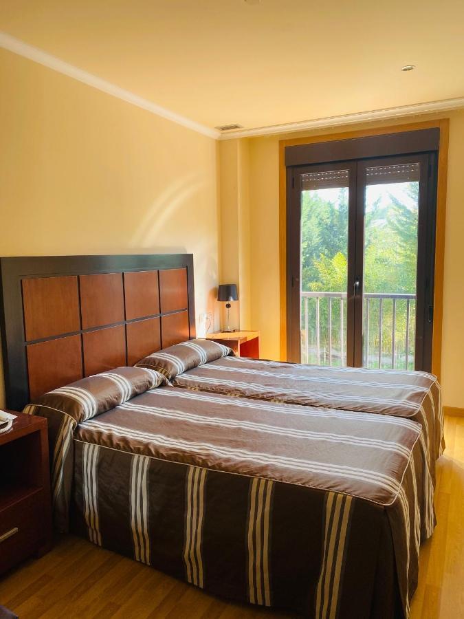 Hotel Av Apartamentos Лобіос Екстер'єр фото